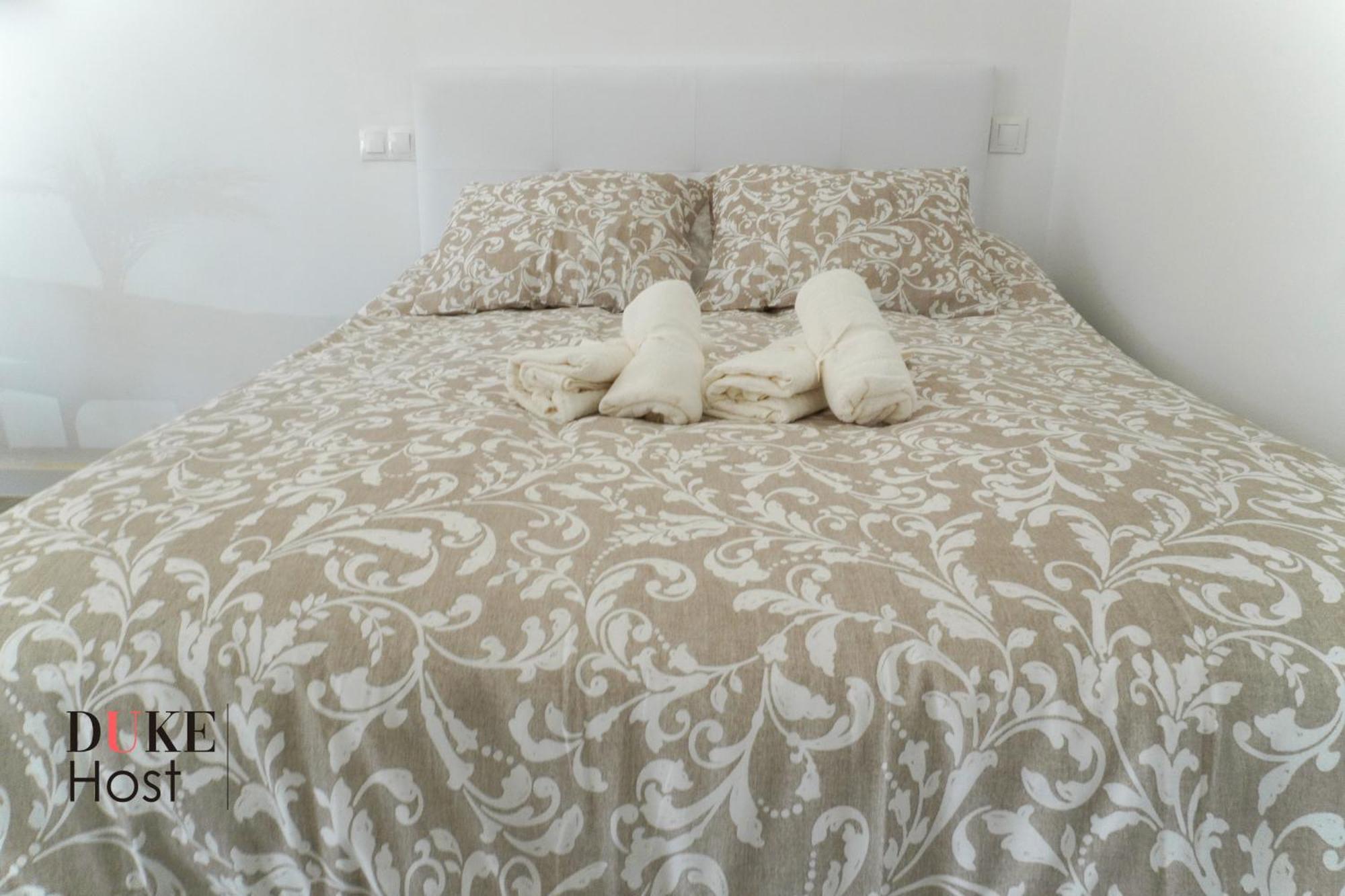 Casa De Huespedes Carabanchel1 Hotel Madrid Bagian luar foto